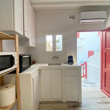 Elenitas Town House With Balcony And Sea View Apartment Mykonos Town Bagian luar foto